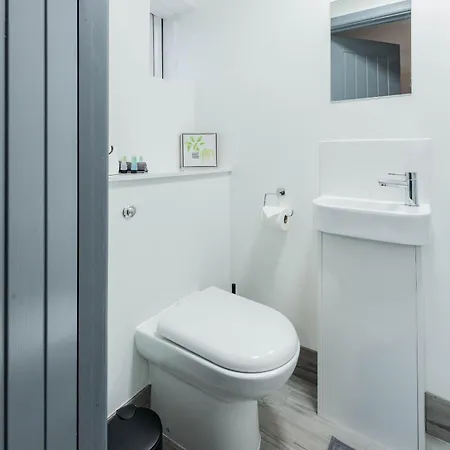 Villa Modern 5 Bed House In Bedford Perfect For Contractors Esterno foto